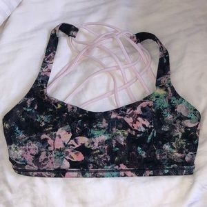 Lululemon Free to Be Bra